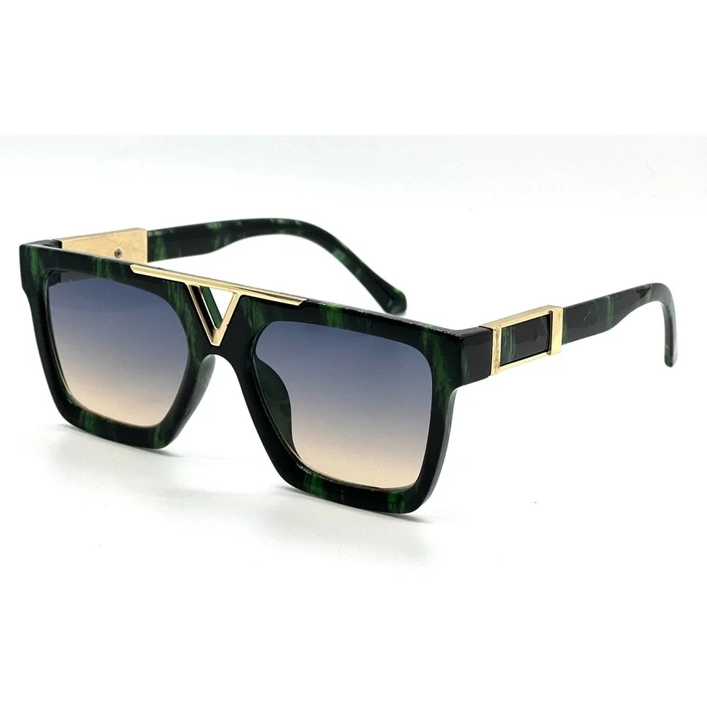 Square Frame Sunglasses V Detail Green Frame Gradient Lens Fashion Shades Lentes